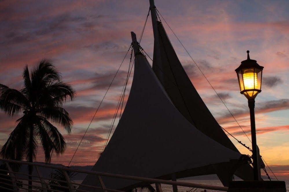 Casa Louisa Hotel Puerto Vallarta Exterior photo
